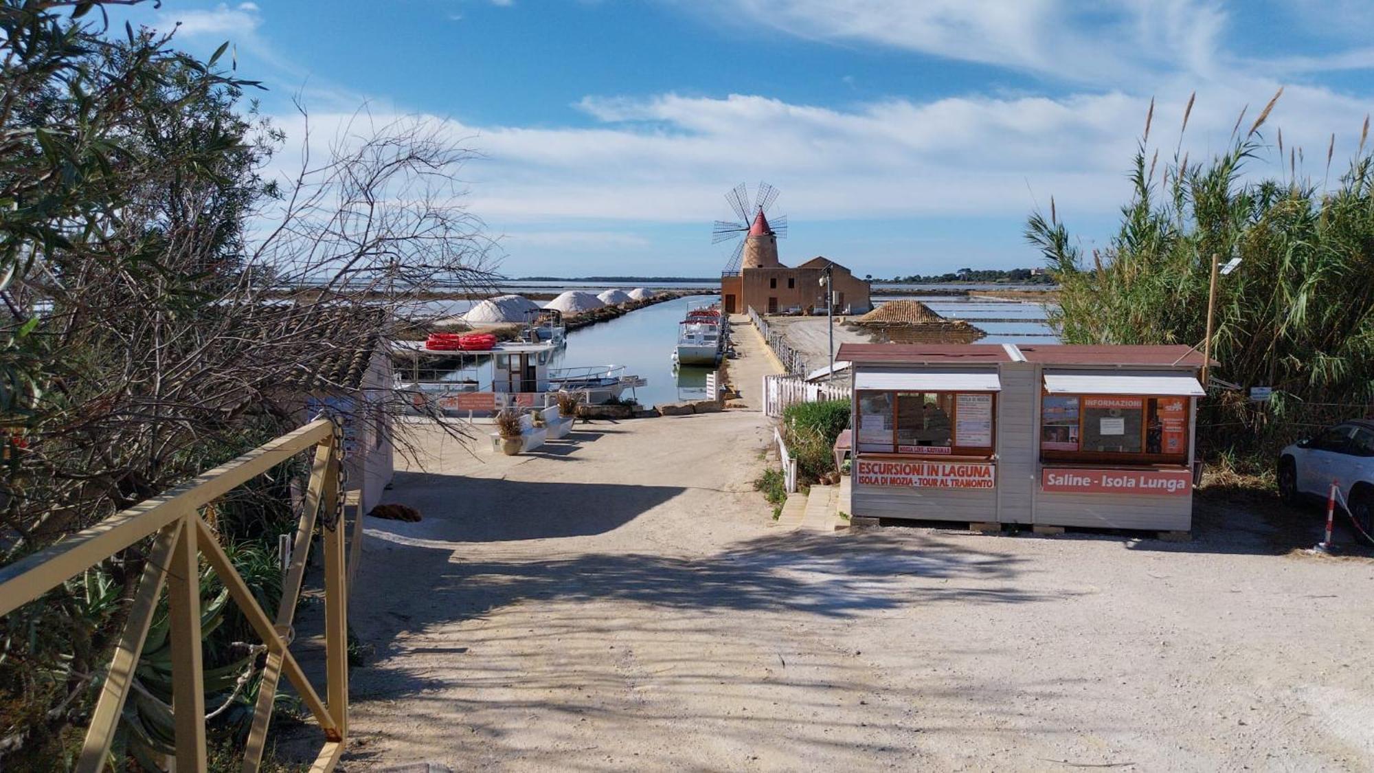 Casa Vacanze Lo Stagnone Da Rosita Marsala Eksteriør bilde